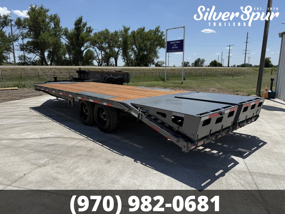 2026 Diamond C DEC208 26x102 Deckover Trailer
