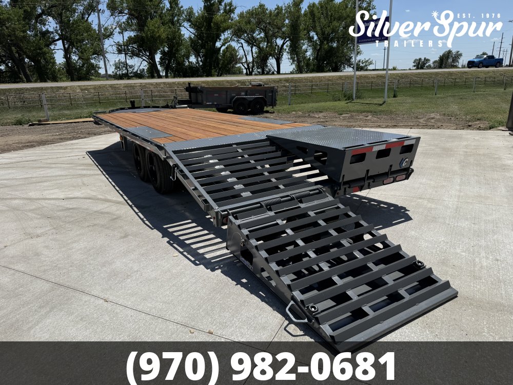 2026 Diamond C DEC208 26x102 Deckover Trailer