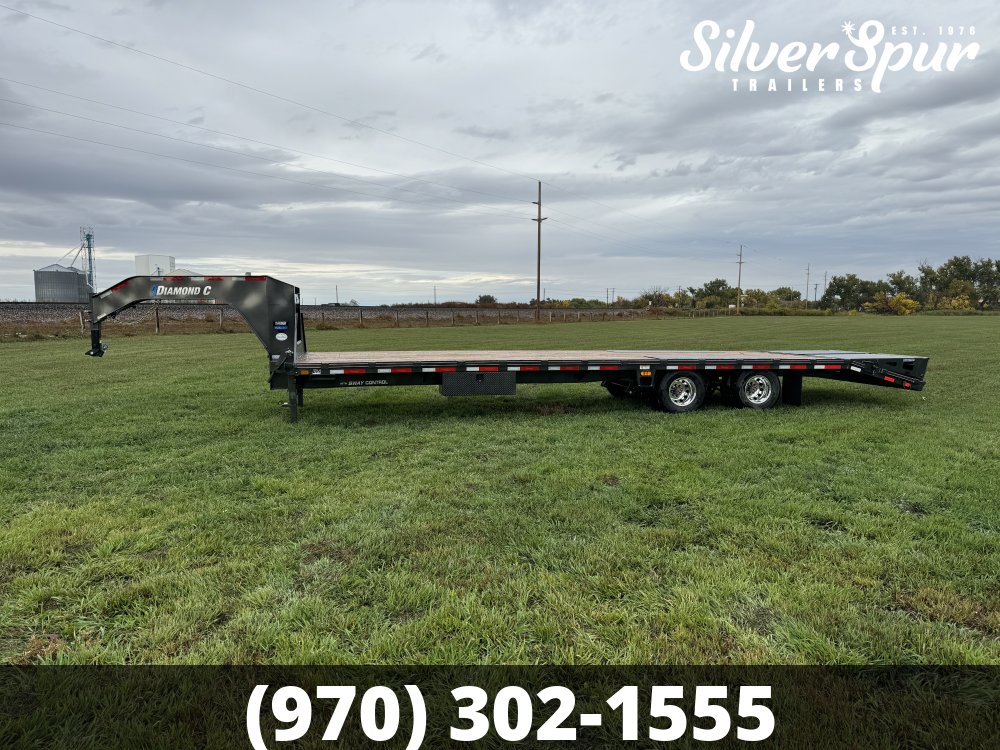 2026 Diamond C FMAX212 32x102 Max Ramp Gooseneck Trailer