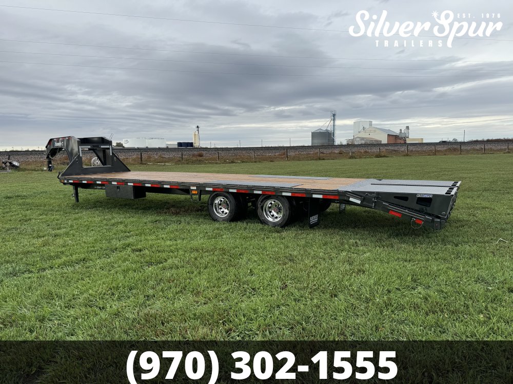 2026 Diamond C FMAX212 32x102 Max Ramp Gooseneck Trailer