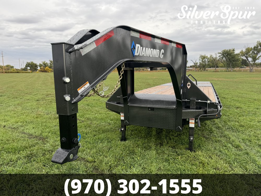 2026 Diamond C FMAX212 32x102 Max Ramp Gooseneck Trailer