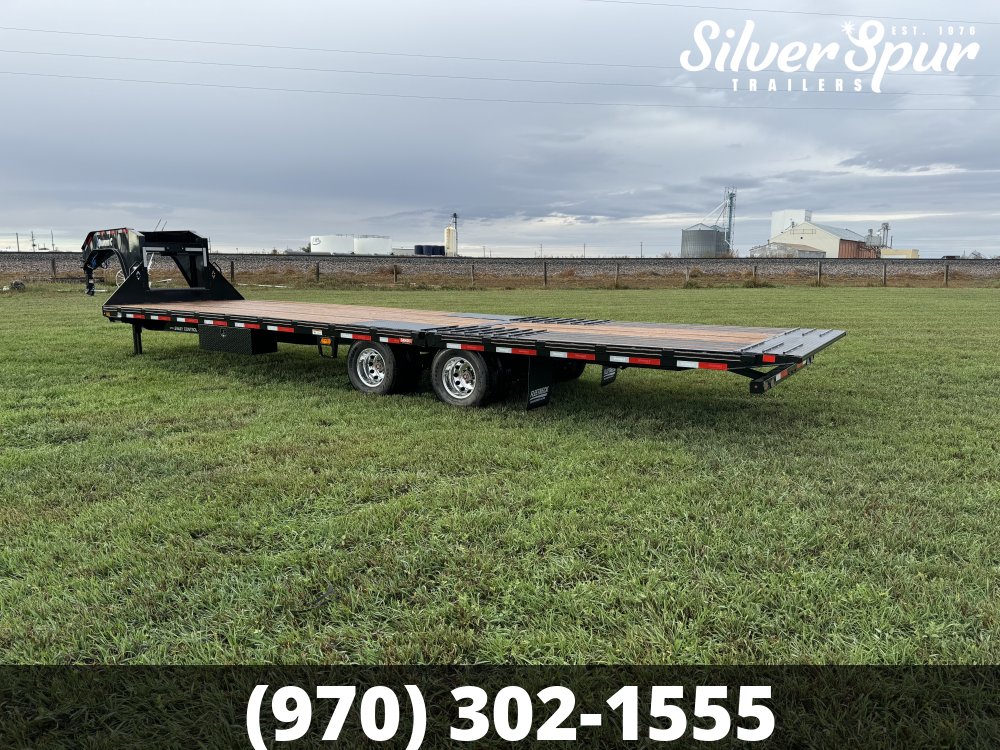 2026 Diamond C FMAX210 32x102 Hydraulic Dovetail Gooseneck Trailer