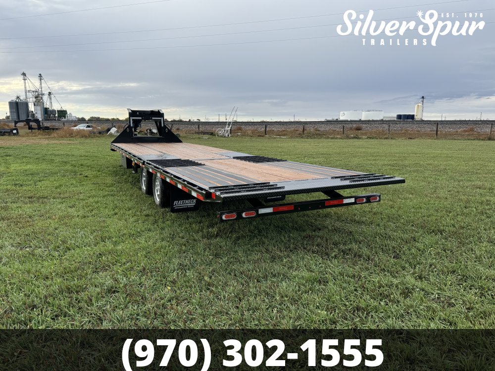 2026 Diamond C FMAX210 32x102 Hydraulic Dovetail Gooseneck Trailer