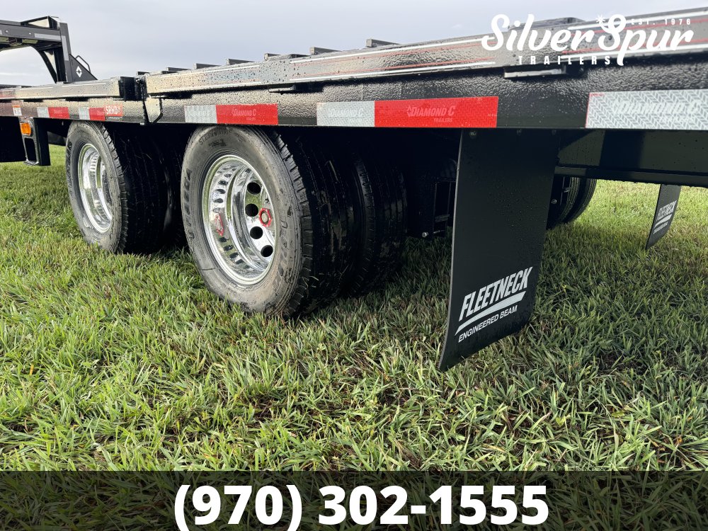 2026 Diamond C FMAX210 32x102 Hydraulic Dovetail Gooseneck Trailer