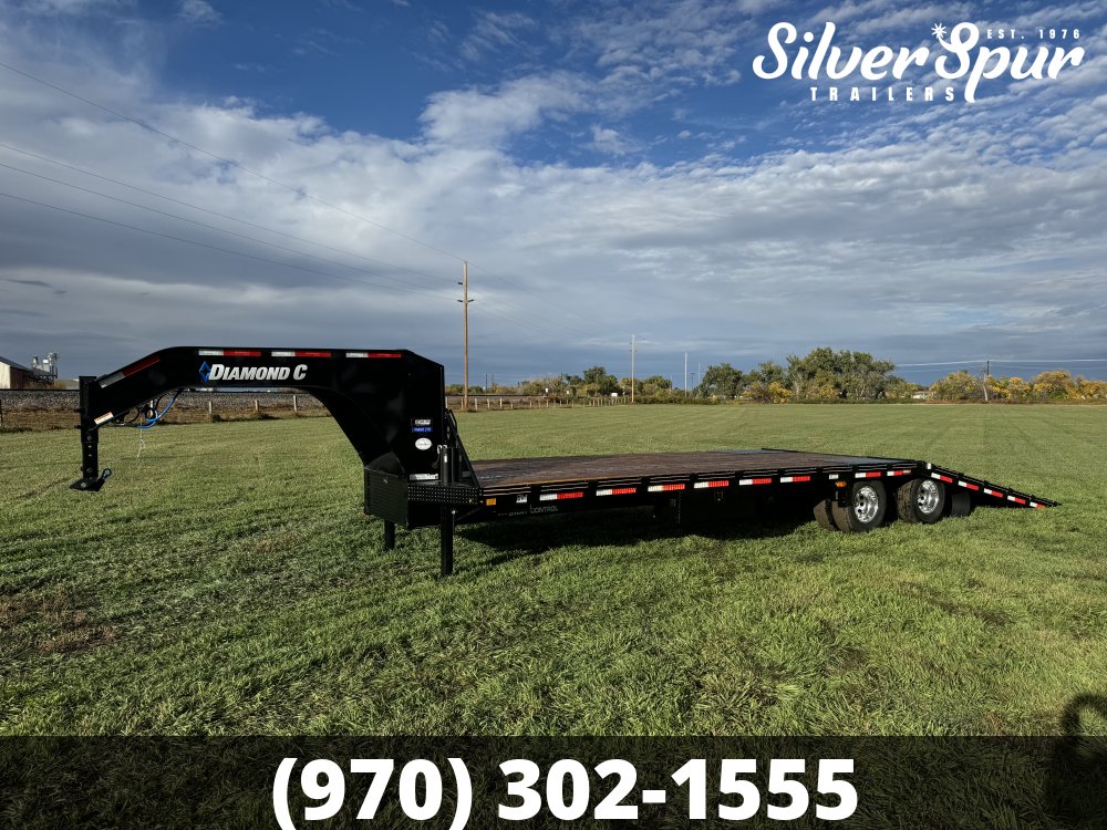2026 Diamond C FMAX210 32x102 Hydraulic Dovetail Gooseneck Trailer