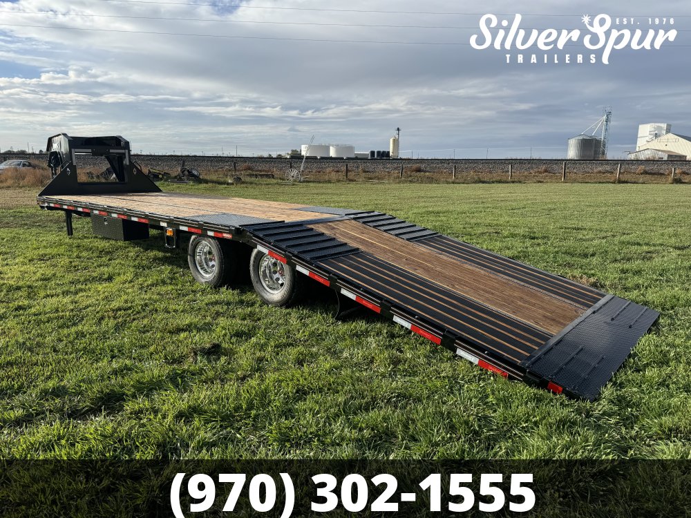2026 Diamond C FMAX210 32x102 Hydraulic Dovetail Gooseneck Trailer