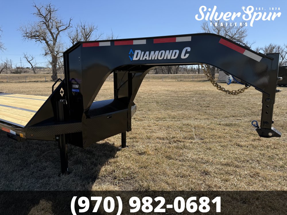 2026 Diamond C FMAX212 35x102 Hydraulic Dovetail Gooseneck Trailer