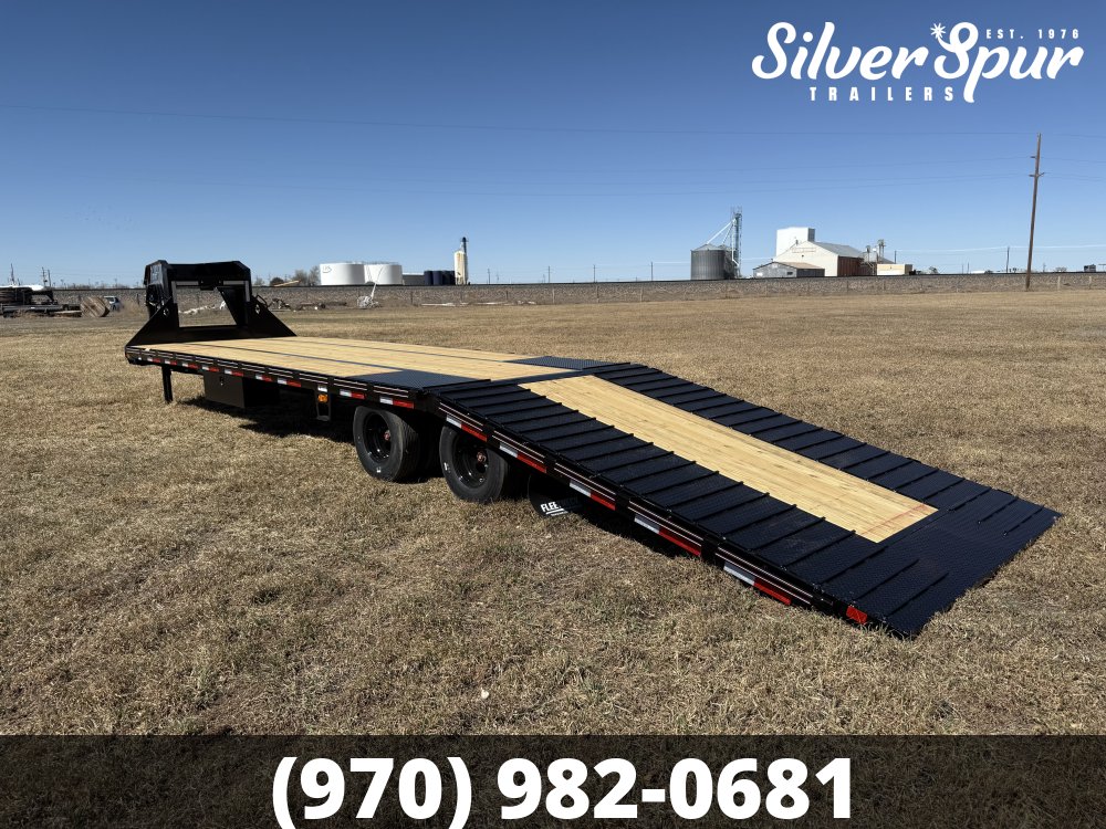 2026 Diamond C FMAX212 35x102 Hydraulic Dovetail Gooseneck Trailer