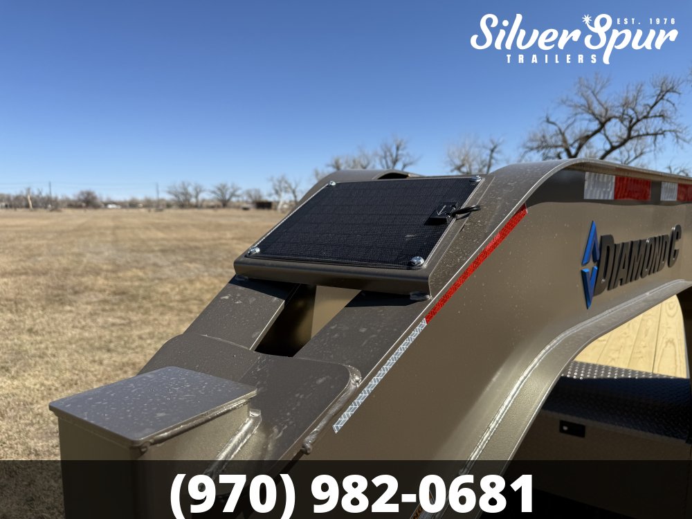 2026 Diamond C FMAX210 32x102 Hydraulic Dovetail Gooseneck Trailer