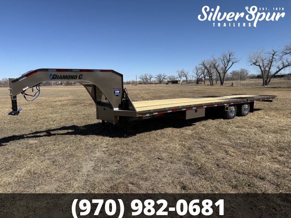 2026 Diamond C FMAX210 32x102 Hydraulic Dovetail Gooseneck Trailer