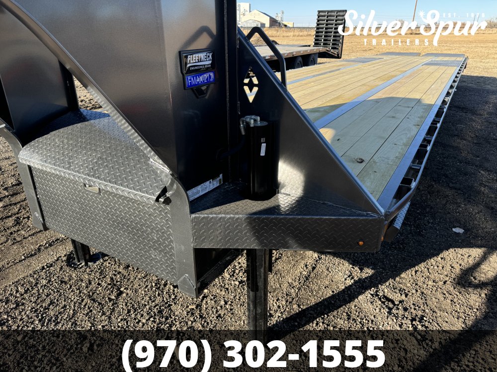 2025 Diamond C FMAX212 40x102 Max Ramp Gooseneck Trailer