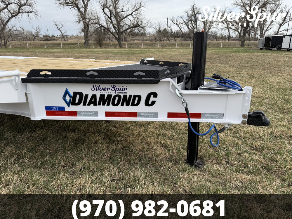 2026 Diamond C DET207 22x102 Deckover Tilt Trailer