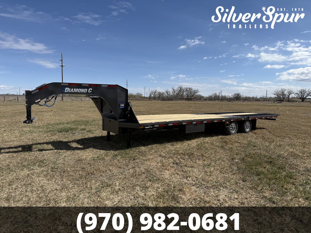 2026 Diamond C FMAX210 32x102 Hydraulic Dovetail Gooseneck Trailer
