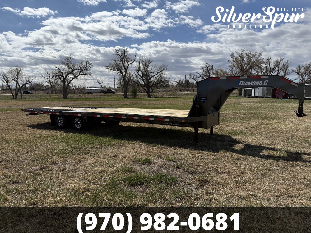 2026 Diamond C FMAX210 32x102 Hydraulic Dovetail Gooseneck Trailer
