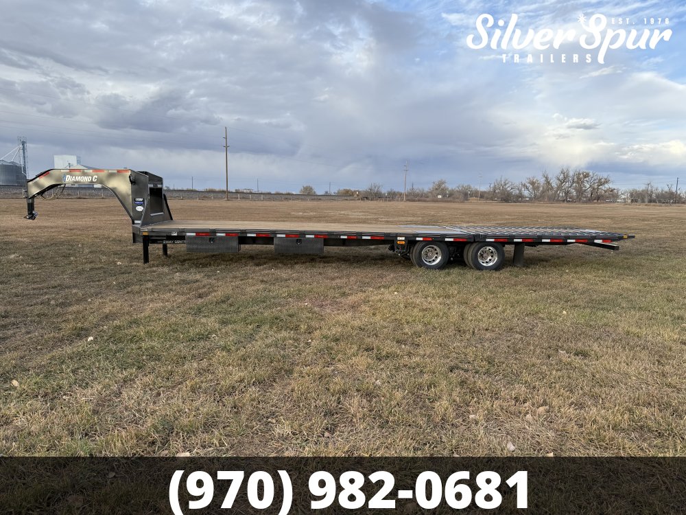 2026 Diamond C FMAX212 35x102 Hydraulic Dovetail Pacesetter Gooseneck Trailer