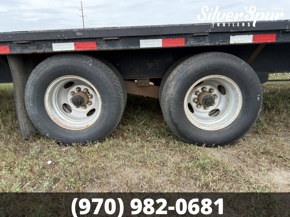 2013 PJ Trailers 36' Gooseneck Flatbed Trailer