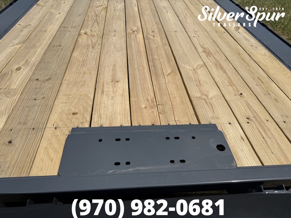 2026 Lamar 102" X 20' CC - 10K CARHAULER