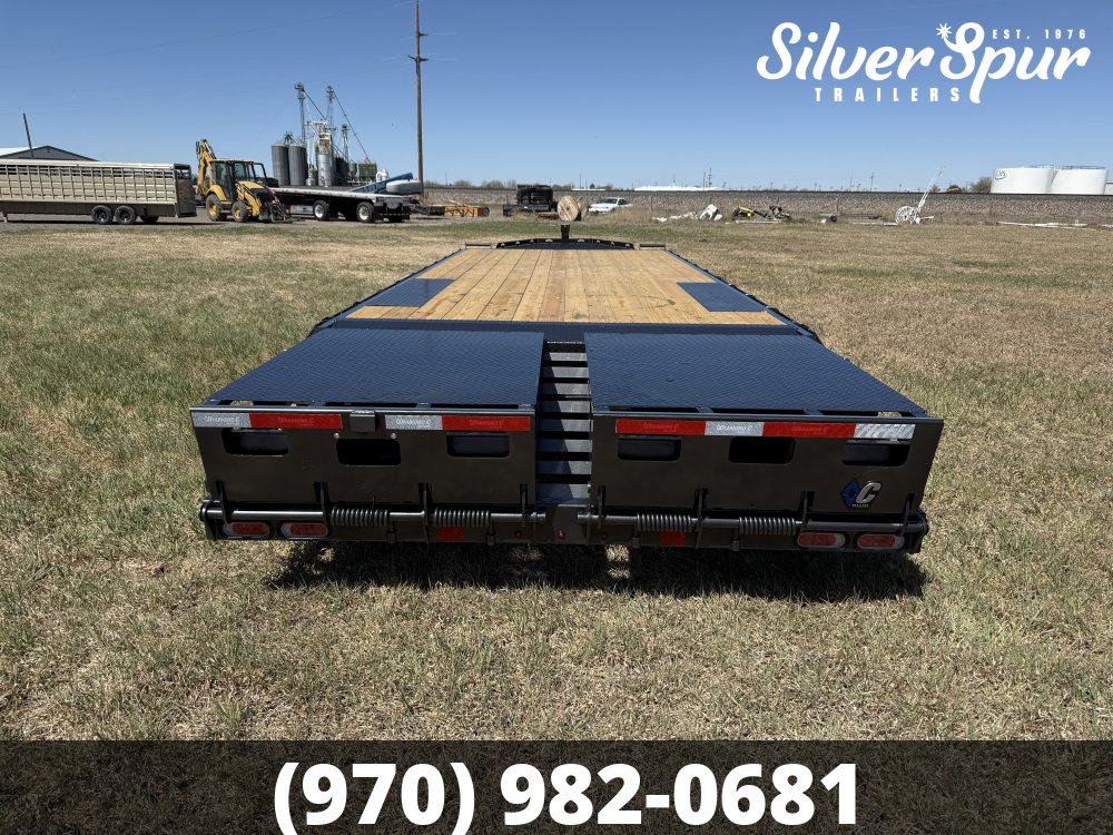 2026 Diamond C DEC210 24x102 Deckover Trailer