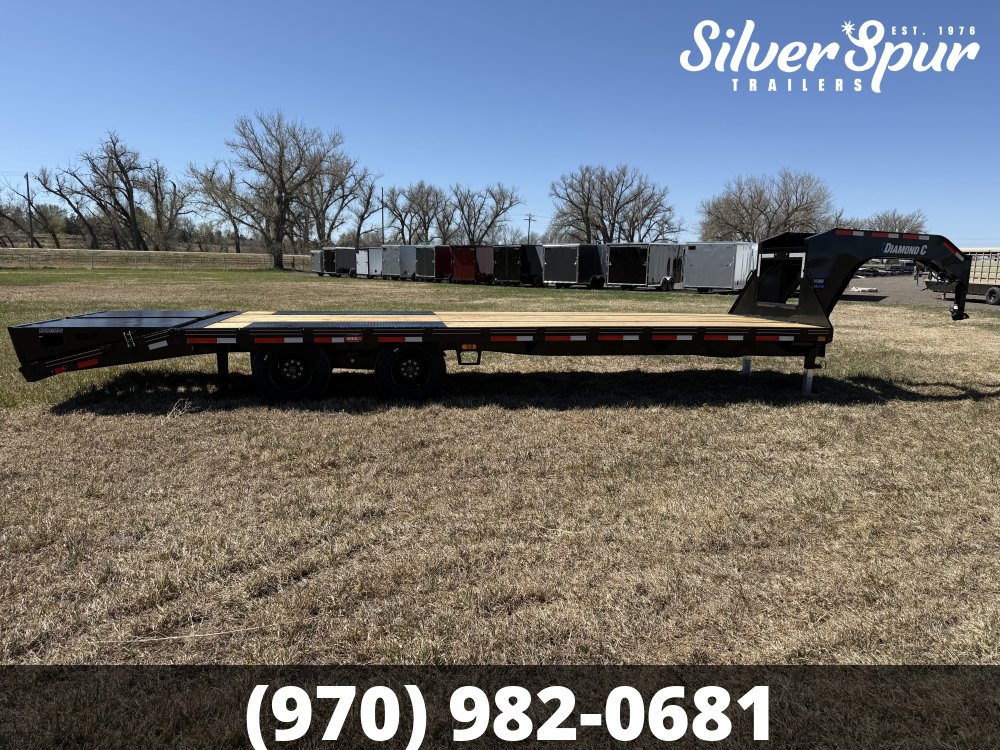 2026 Diamond C FMAX210 28x102 Max Ramp Gooseneck Trailer