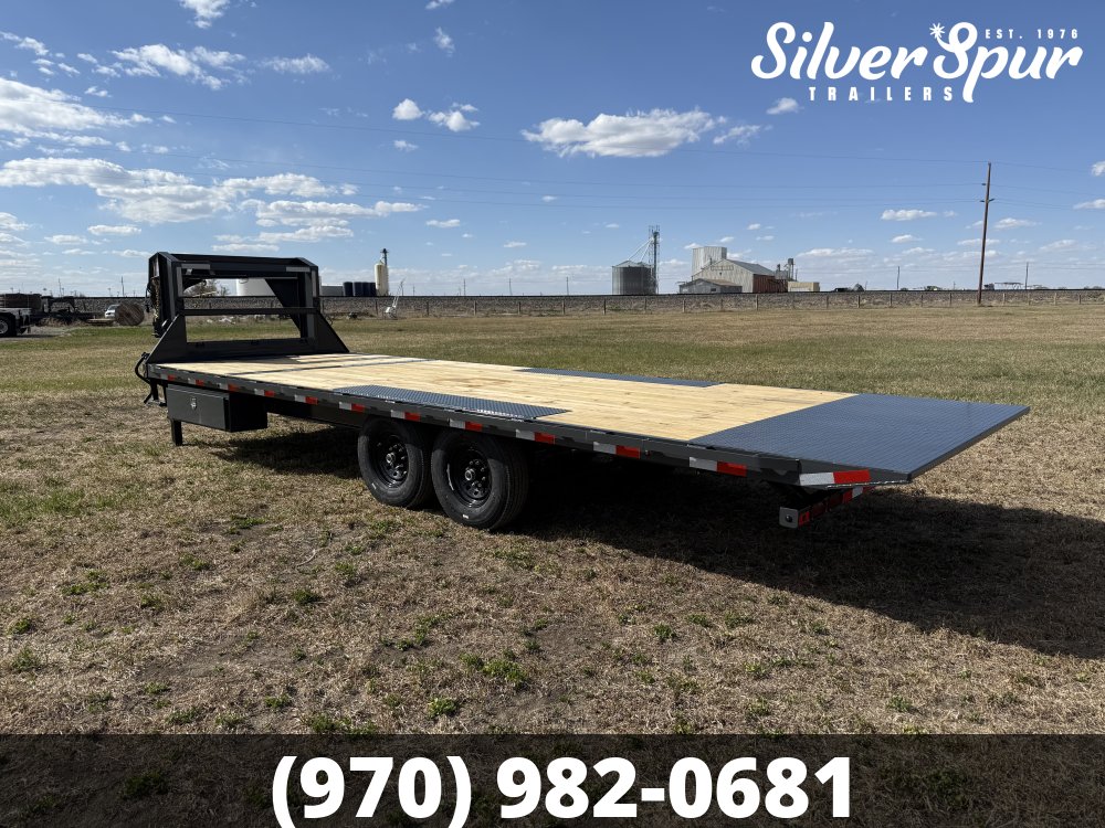 2026 Lamar 102" X 24' 14K Deck-Over Gooseneck Tilt Trailer