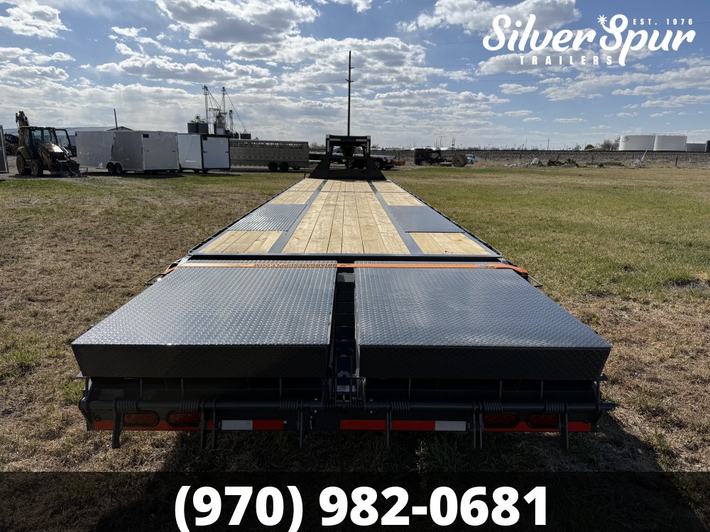2026 Lamar 102" X 40' FD - 24K Gooseneck DECK-OVER Trailer