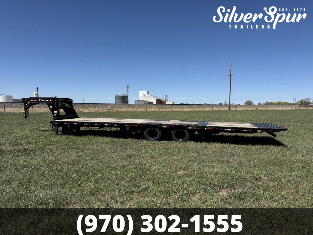 2021 PJ Trailers 34' Hydraulic Dovetail Gooseneck