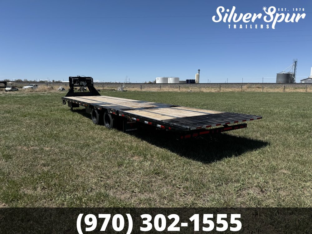 2021 PJ Trailers 34' Hydraulic Dovetail Gooseneck