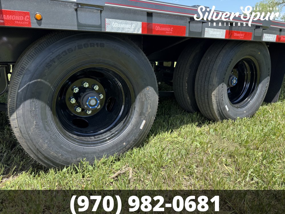 2026 Diamond C FMAX212 35x102 Max Ramp Gooseneck Trailer