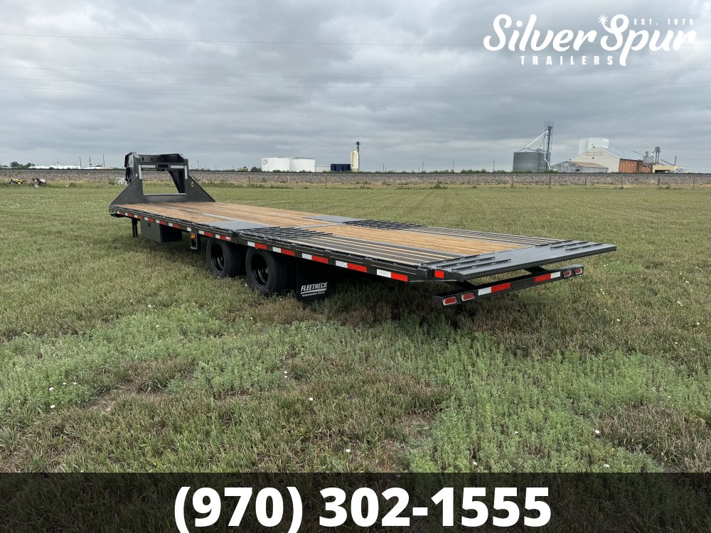 2025 Diamond C FMAX210 32x102 Hydraulic Dovetail Gooseneck Trailer