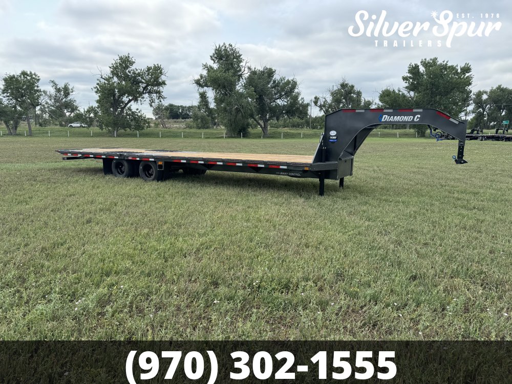 2025 Diamond C FMAX210 32x102 Hydraulic Dovetail Gooseneck Trailer