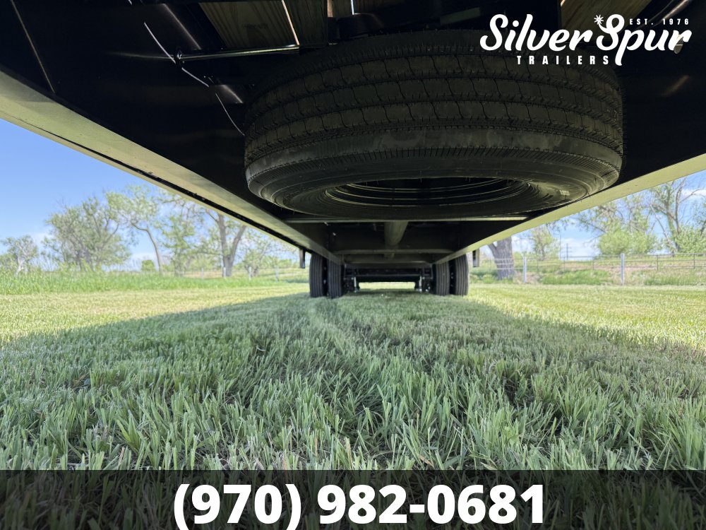 2026 Diamond C FMAX212 40x102 Max Ramp Gooseneck Trailer
