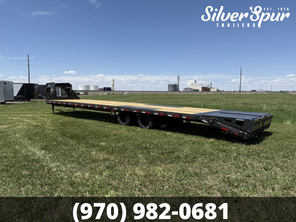 2026 Diamond C FMAX212 40x102 Max Ramp Gooseneck Trailer