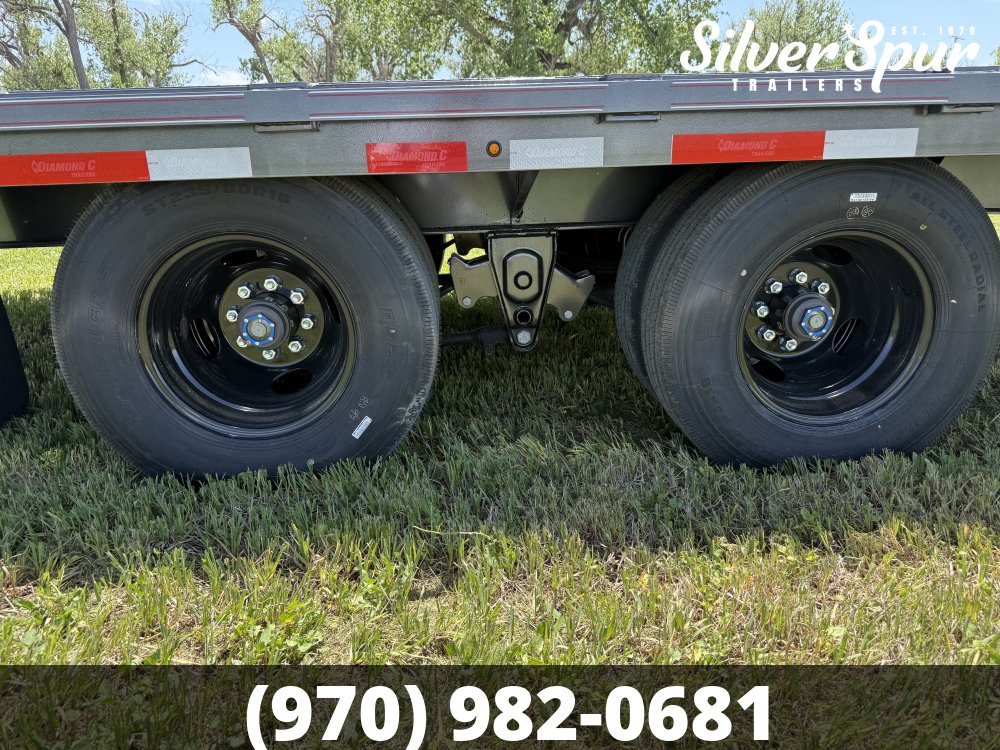 2026 Diamond C FMAX212 40x102 Max Ramp Gooseneck Trailer