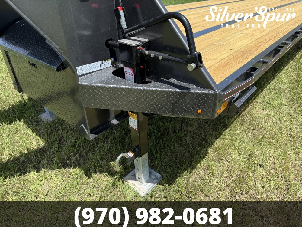 2026 Diamond C FMAX212 40x102 Max Ramp Gooseneck Trailer