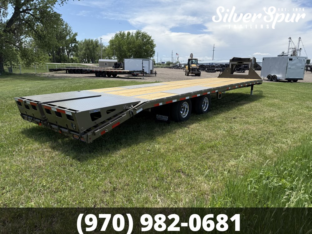 2026 Diamond C FMAX212 35x102 Max Ramp Gooseneck Trailer