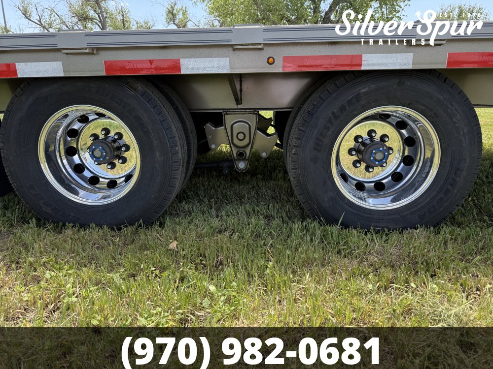 2026 Diamond C FMAX212 35x102 Max Ramp Gooseneck Trailer