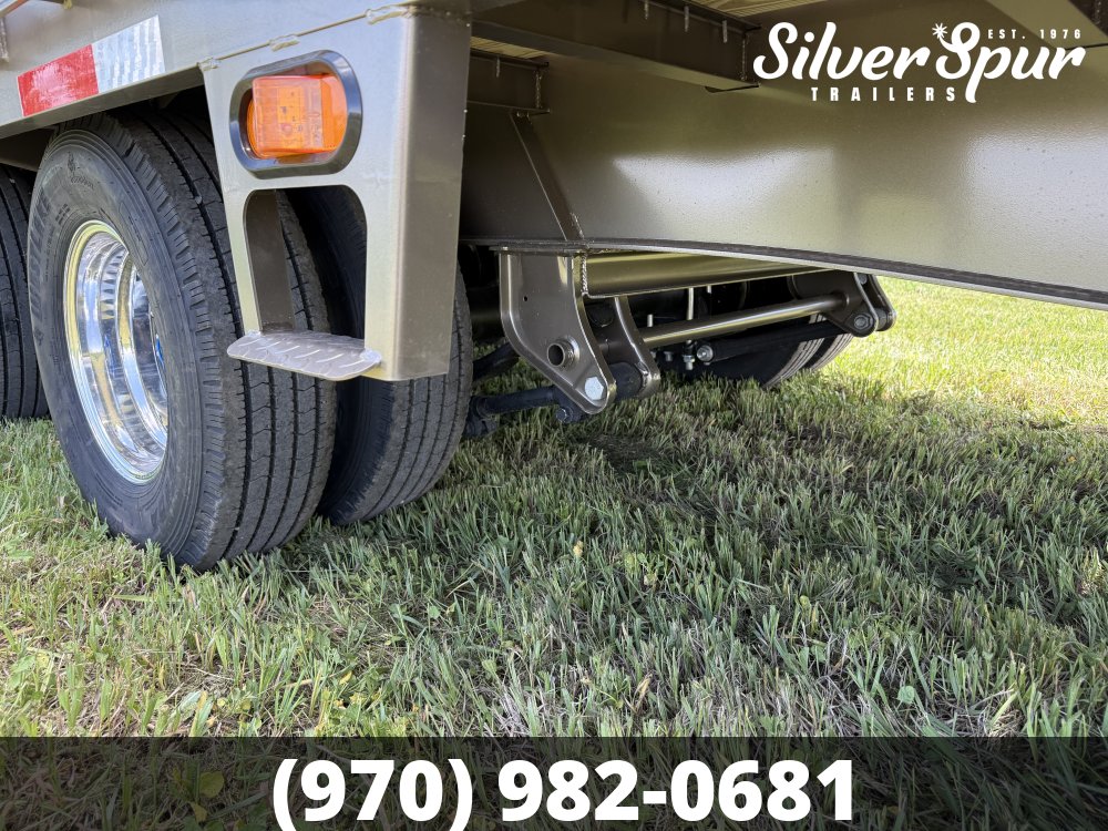2026 Diamond C FMAX212 35x102 Max Ramp Gooseneck Trailer