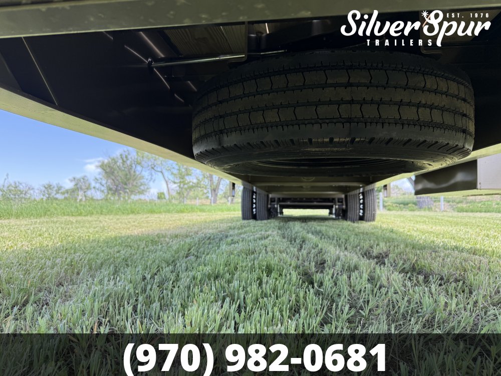 2026 Diamond C FMAX212 35x102 Max Ramp Gooseneck Trailer