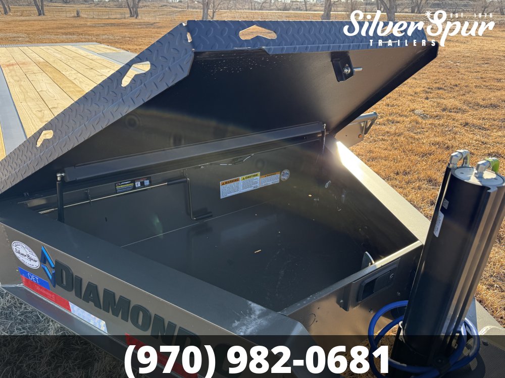 2026 Diamond C DET208 24x102 Deckover Tilt Trailer