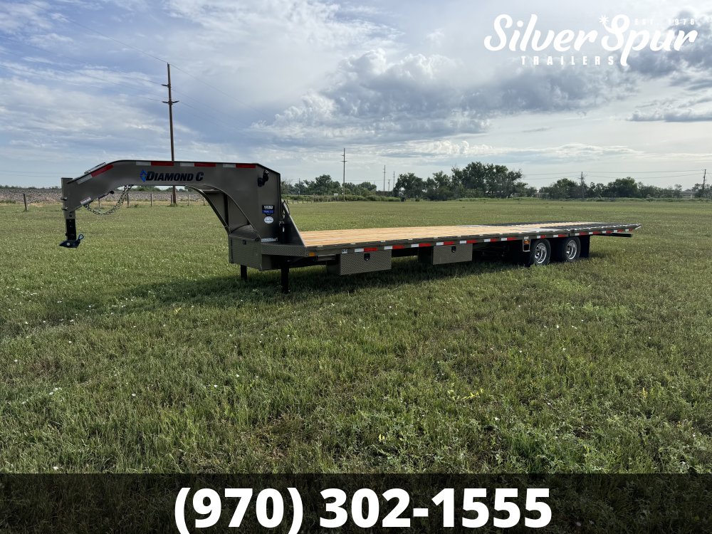 2026 Diamond C FMAX212 35x102 Hydraulic Dovetail Pacesetter Gooseneck Trailer