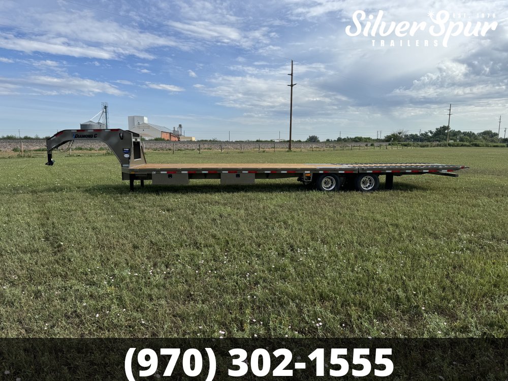 2026 Diamond C FMAX212 35x102 Hydraulic Dovetail Pacesetter Gooseneck Trailer