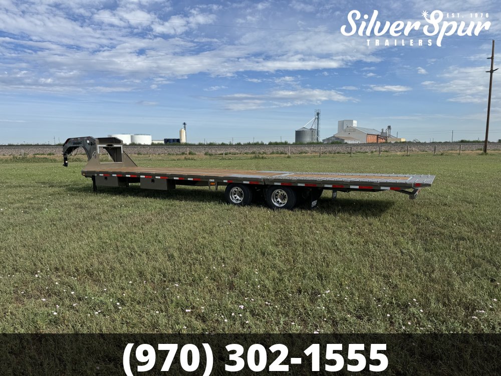 2026 Diamond C FMAX212 35x102 Hydraulic Dovetail Pacesetter Gooseneck Trailer