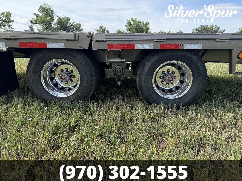 2026 Diamond C FMAX212 35x102 Hydraulic Dovetail Pacesetter Gooseneck Trailer