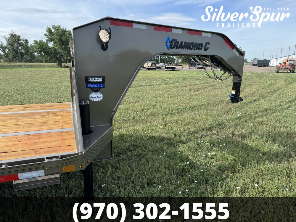 2026 Diamond C FMAX212 35x102 Hydraulic Dovetail Pacesetter Gooseneck Trailer
