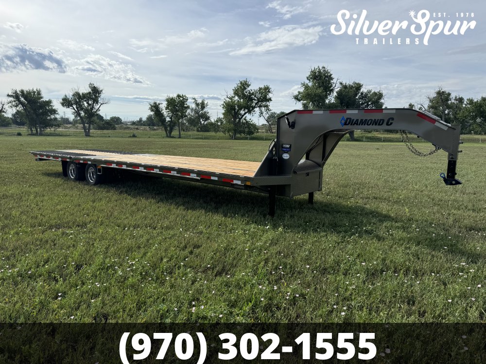 2026 Diamond C FMAX212 35x102 Hydraulic Dovetail Pacesetter Gooseneck Trailer