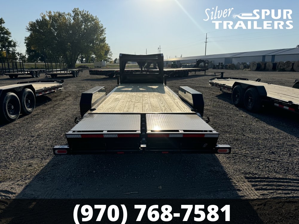 2025 Diamond C LPX207 Gooseneck Equipment Trailer 24x82 Max Ramp