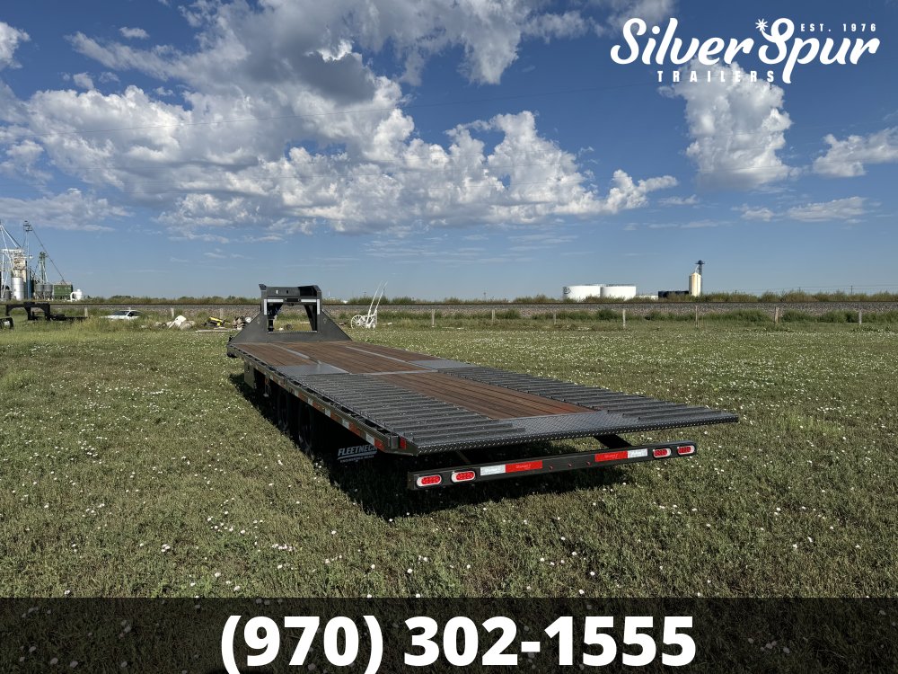 2026 Diamond C FMAX210 32x102 Hydraulic Dovetail Gooseneck Trailer