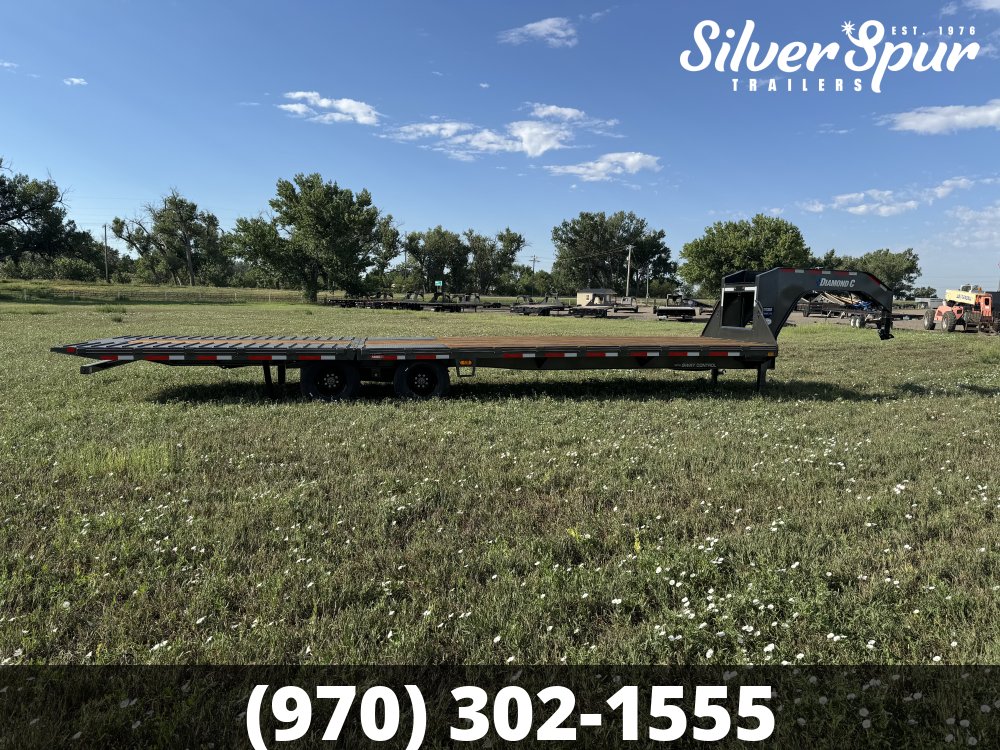 2026 Diamond C FMAX210 32x102 Hydraulic Dovetail Gooseneck Trailer