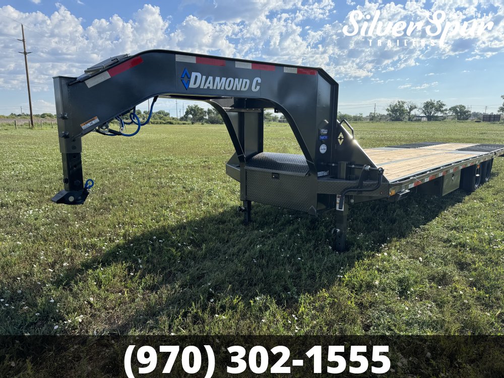 2026 Diamond C FMAX210 32x102 Hydraulic Dovetail Gooseneck Trailer
