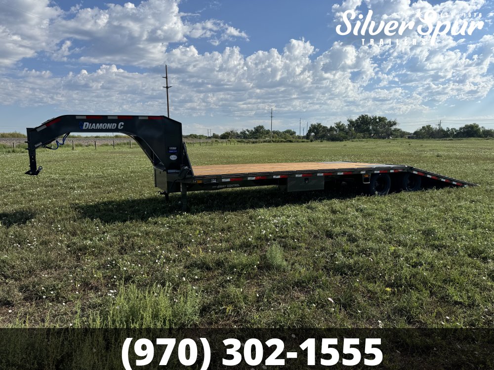 2026 Diamond C FMAX210 32x102 Hydraulic Dovetail Gooseneck Trailer